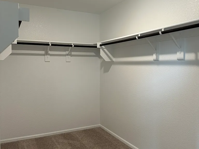 1416 Avalon Ct — Photo 21