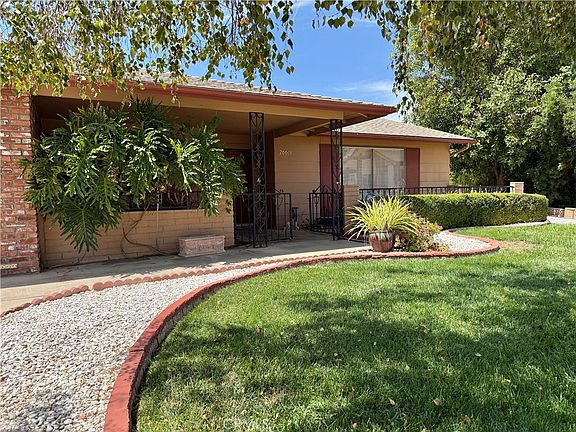 5th image of 26601 Amhurst Ct