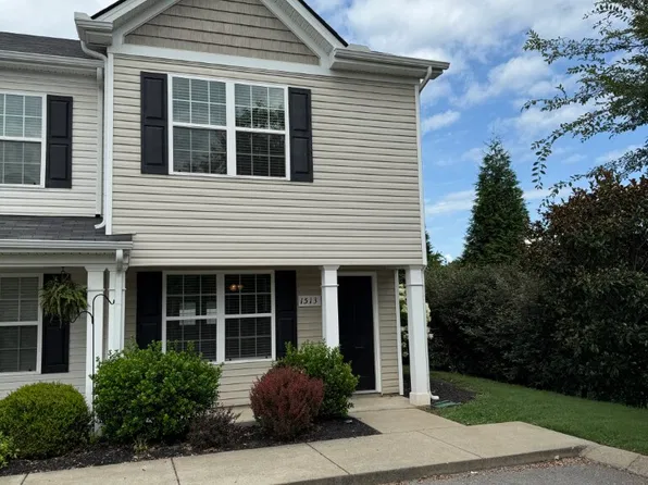 1513 Orange Ct, Murfreesboro, TN 37130