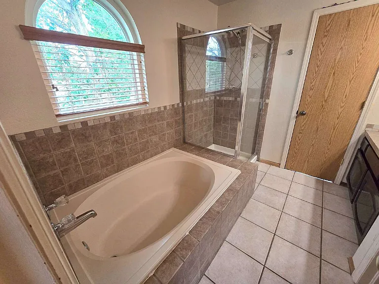 4391 Old Windmill Way — Photo 11