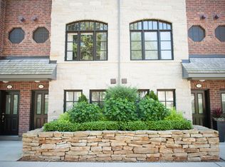 80 Thomas St #E-52, Mississauga, ON L5M2R6