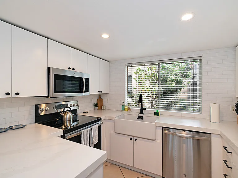 1270 Cleveland Ave #215 — Photo 2