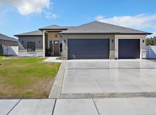 2017 Sparrow St, Rupert, ID 83350