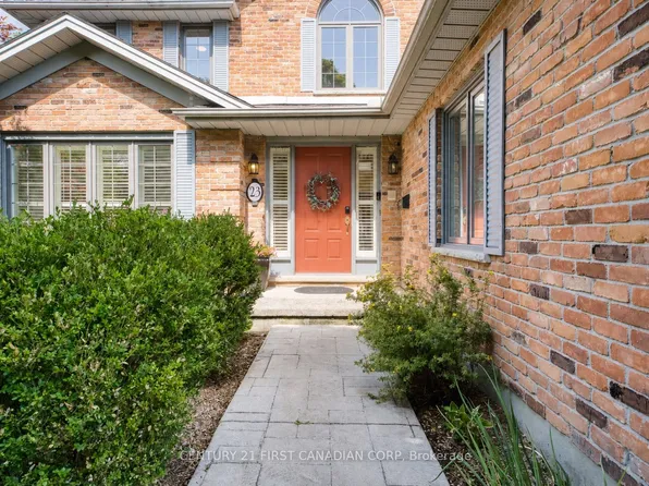 23 Shetland Cres, London, ON N5X 3P6