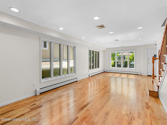 5th image of 185 Martin Ave