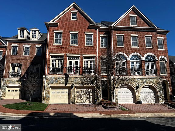 4th image of 5235 Bessley Pl