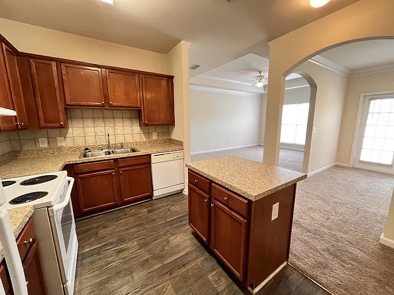 Wesley Kensington Apartments at Stonecrest — Photo 62