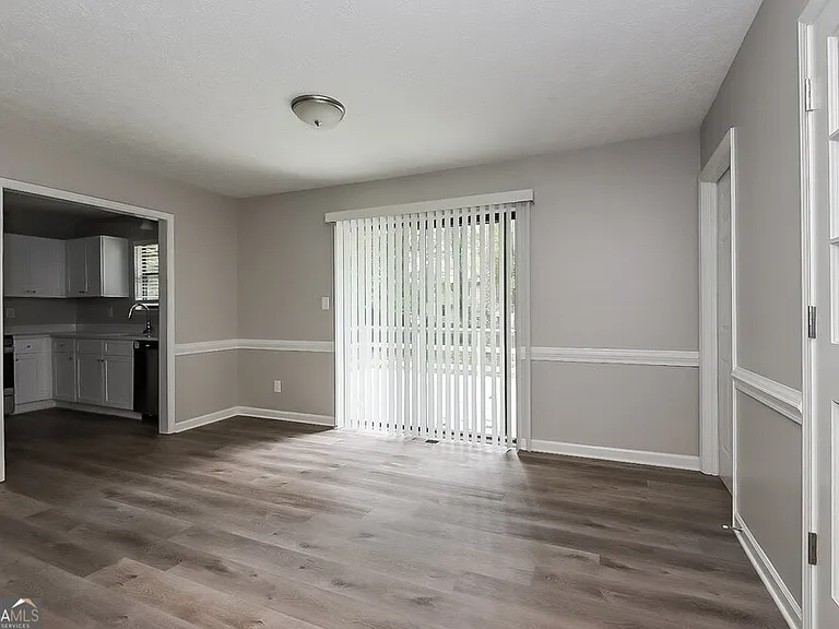 4160 Woodcrest Dr — Photo 7