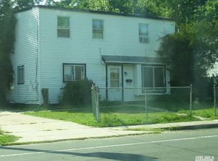 850 County Line Rd, Amityville, NY 11701