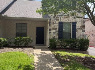 3840 Oldenburg Ln, College Station, TX 77845