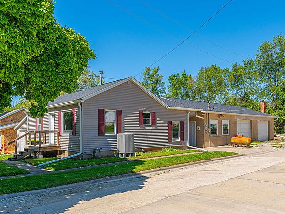 4th image of 703 S Kickapoo St