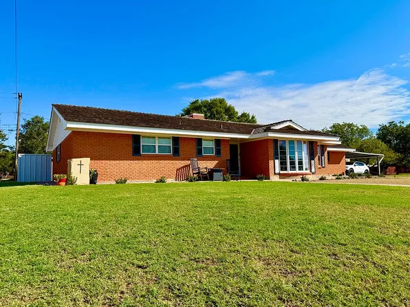 1503 Compton St, Stamford, TX 79553