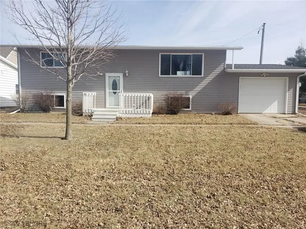304 6th St, Adair, IA 50002