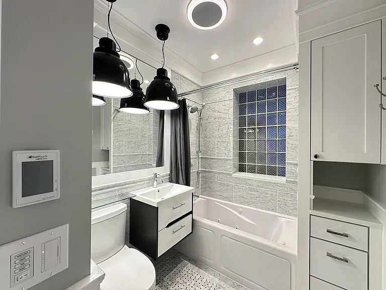 1406 W Cornelia Ave #2 — Photo 19
