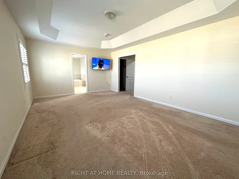 116 Hurst Dr — Photo 29