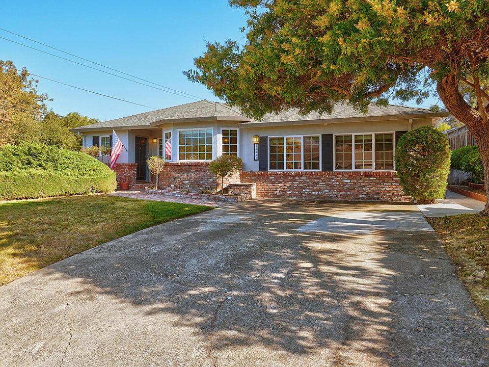 1st image of 22141 Hibiscus Dr