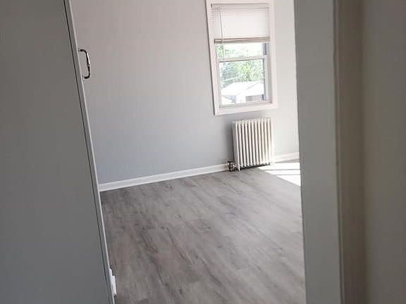 3rd image of 367 Eagle Ave