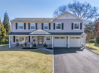 24 Maynard Rd, Somerset, NJ 08873