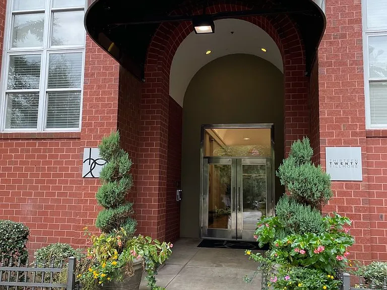 1320 Fillmore Ave #302 — Photo 4