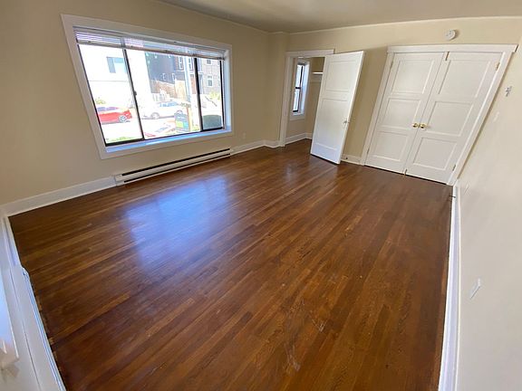 2nd image of 5241 15th Ave NE APT 1