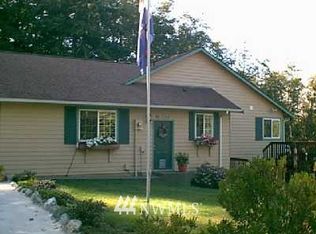 37 W North Camano Dr, Camano Island, WA