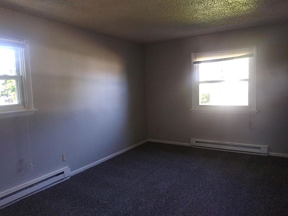 4th image of 226 N Grace St
