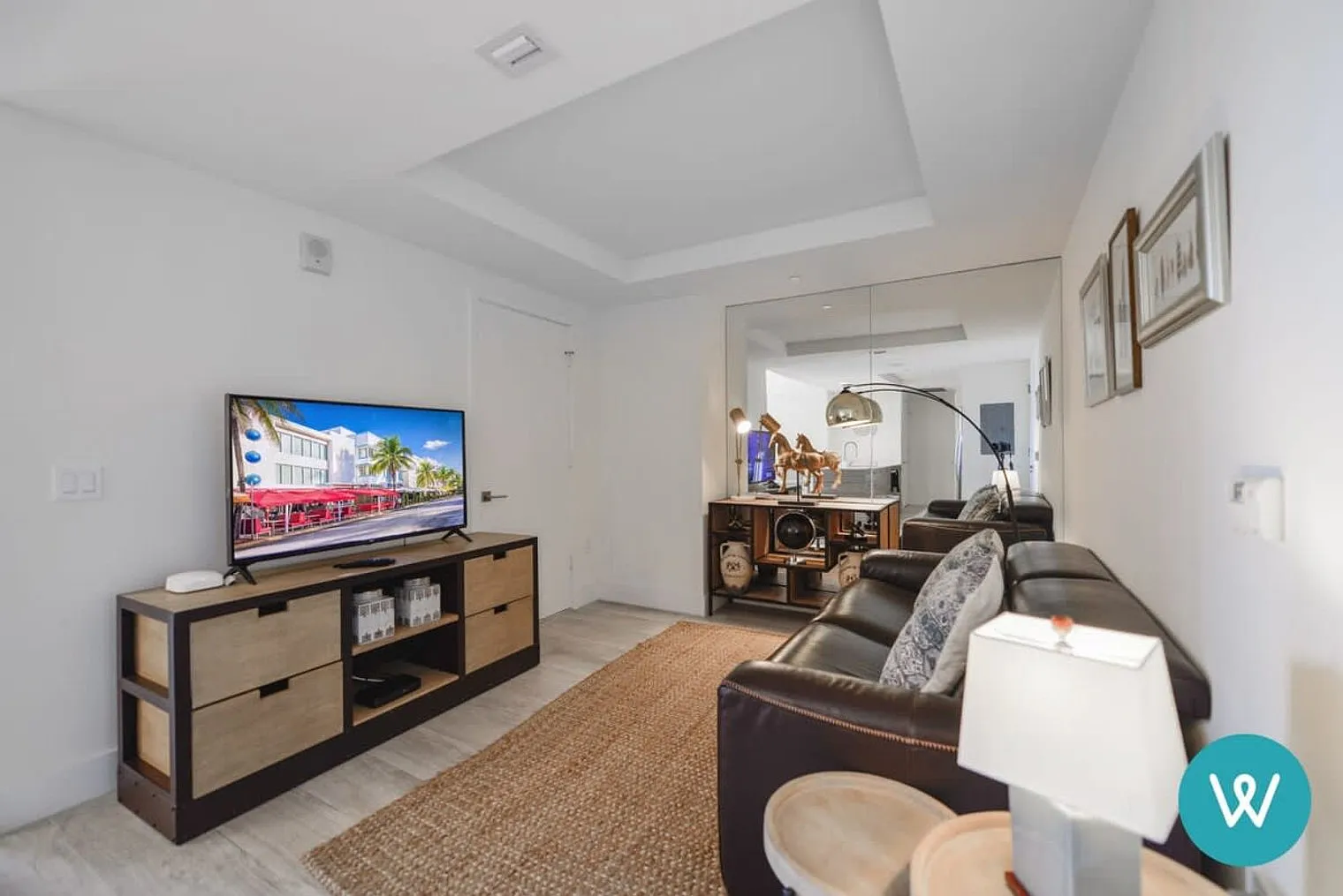 2 bed, 2.0 bath, 1044 sqft, $3,528 — Photo 3