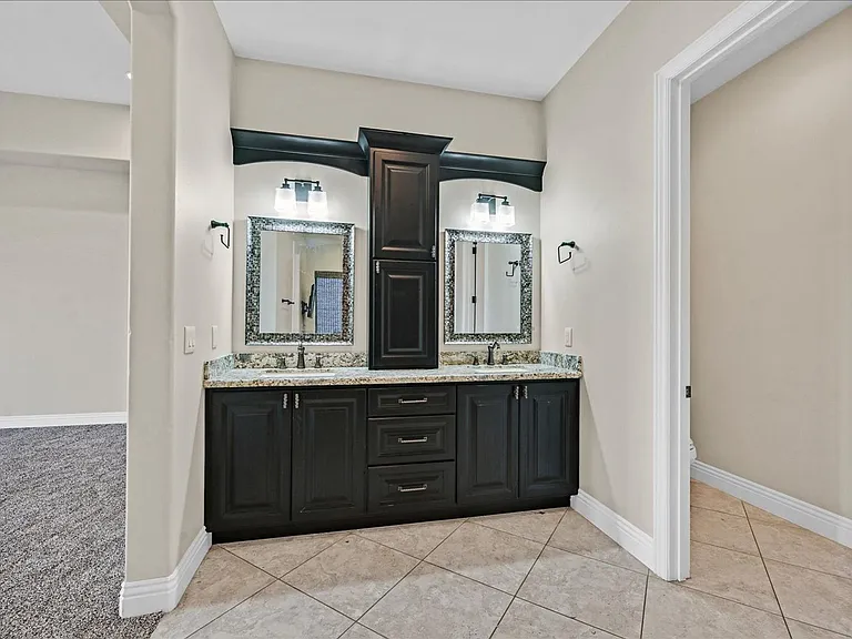 5790 Aspen Falls Cir — Photo 32