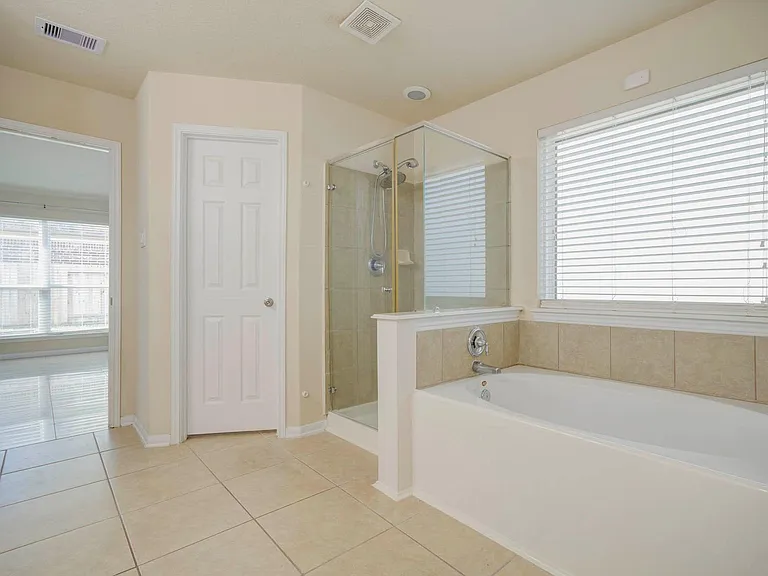 15115 Russet Bend Ln — Photo 39