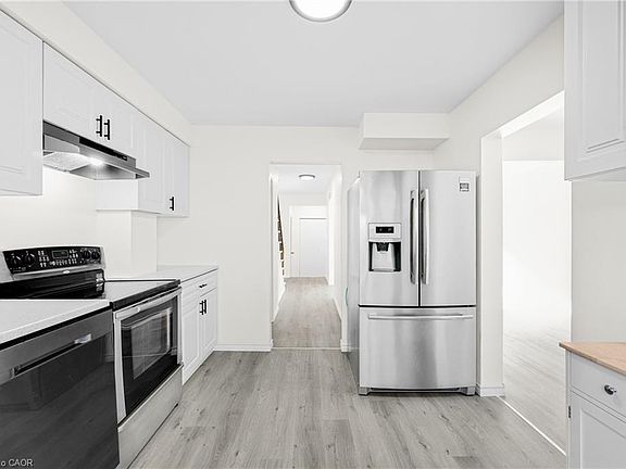3rd image of 5175 Banting Ct