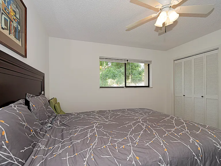 1057 6th Ave #B7 — Photo 13
