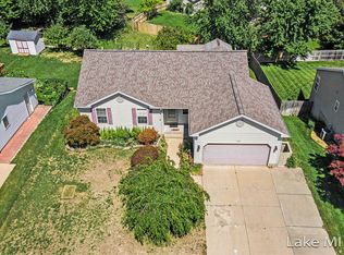 1123 Golfcrest Dr SW, Wyoming, MI 49509