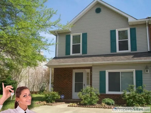 27 Candlelight Ln, Portsmouth, VA 23703