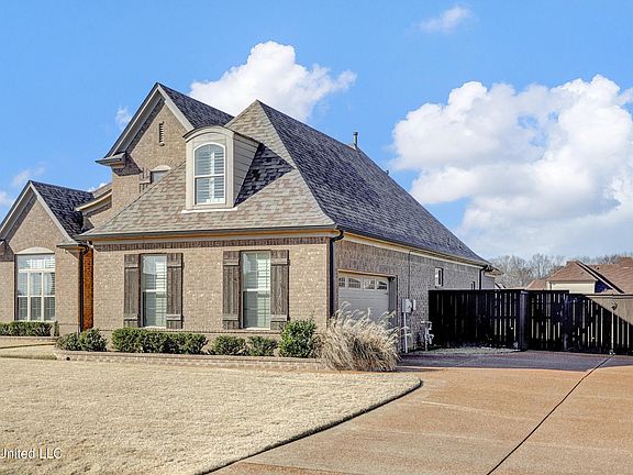 2nd image of 7741 Wisteria Dr