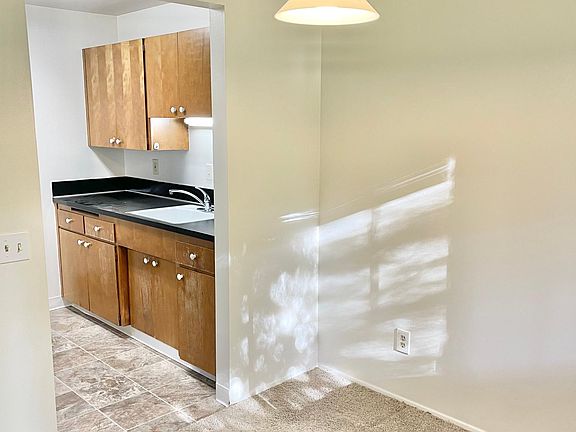 3rd image of 12215 SE 60th St #24