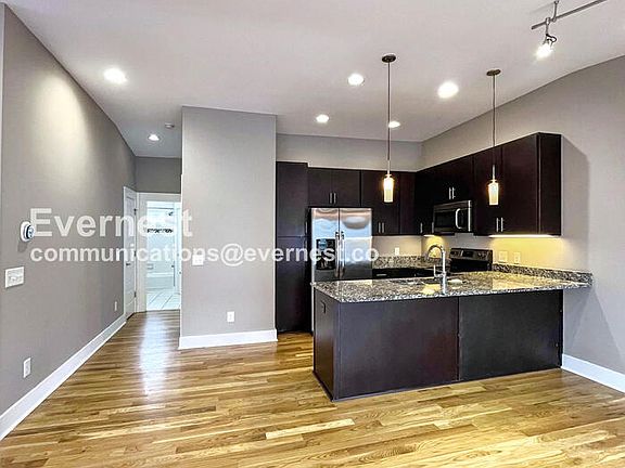 4th image of 600 Garfield St APT 6