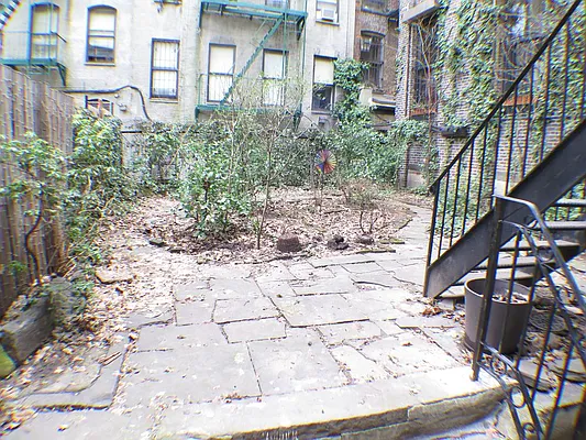 Rented by Glasser Realty LLC | media 16