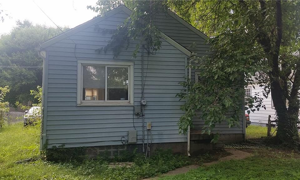 1st image of 4915 N Evanston Ave