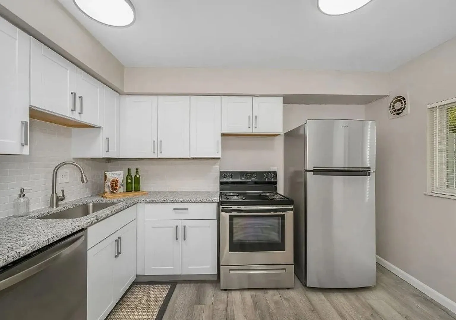 Finneytown Apartments & Townhomes — Photo 2
