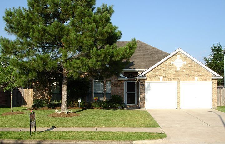 1st image of 21627 Bay Palms Dr