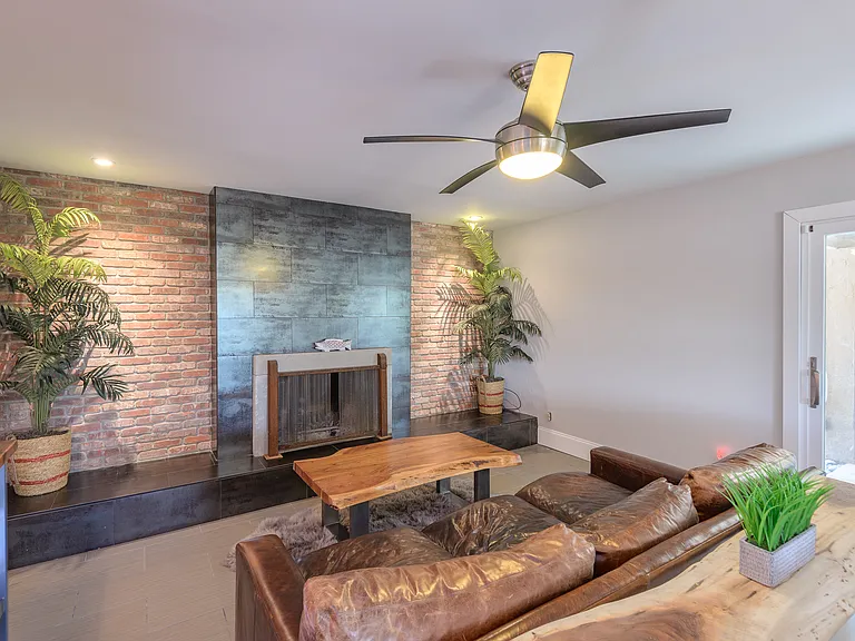 8602 E Cortez St — Photo 17