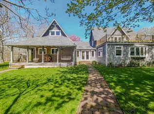 2 Old Pocha Rd, Edgartown, MA 02539
