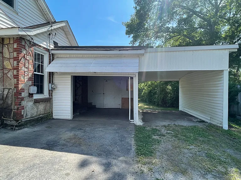 556 Victor Ave — Photo 24
