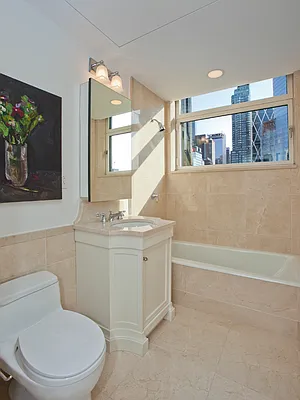 Rented by Sotheby's International Realty | media 39