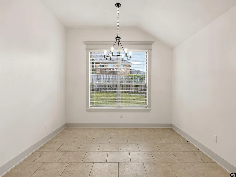 7343 Rockpoint Ln — Photo 14