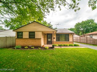 3106 Thrush Ln, Rolling Meadows, IL 60008