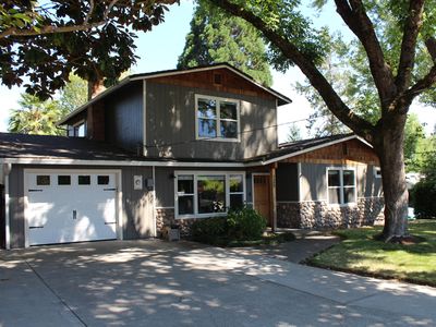 125 Diane Dr, Grants Pass, OR, 97526