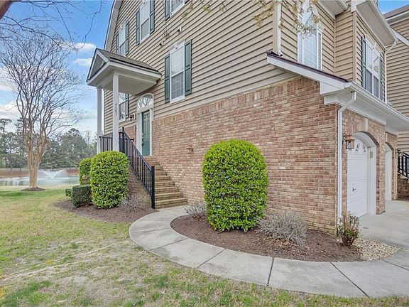 4th image of 4501 Leamore Square Rd