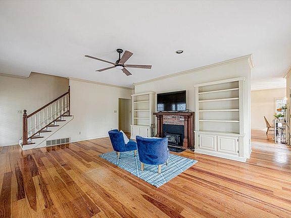 4th image of 5088 S Germantown Rd