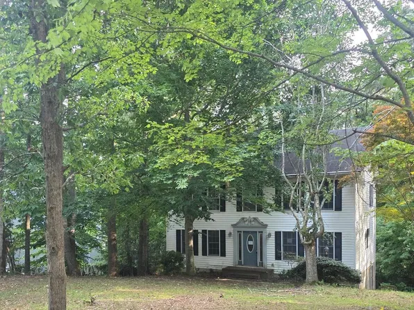 5825 Magnolia Cir, Saint Leonard, MD 20685